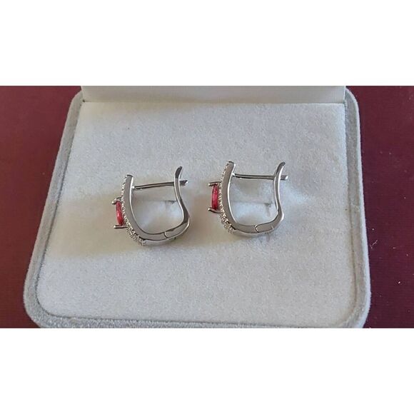 Gorgeous Marquisse Ruby & Pave White Topaz Gems Snap Lock Leverback Earrings - Picture 3 of 3